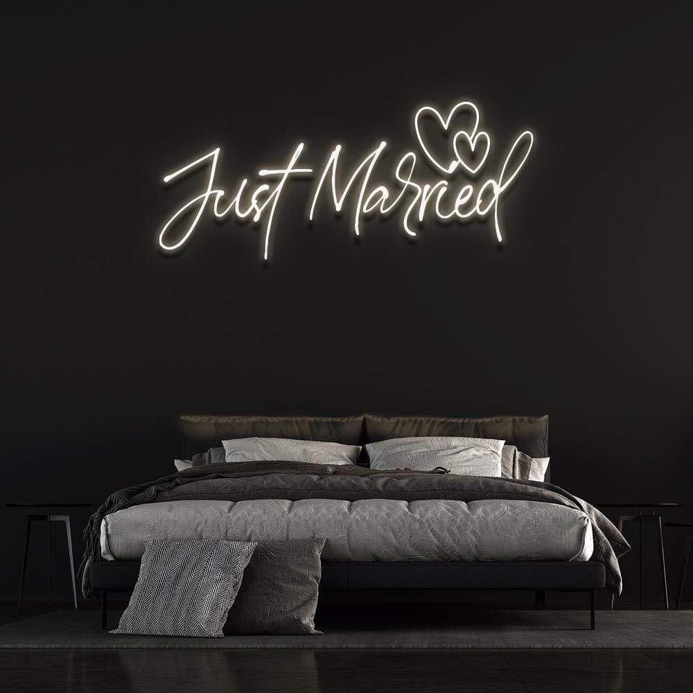 'Just Married' Neon Sign image 3