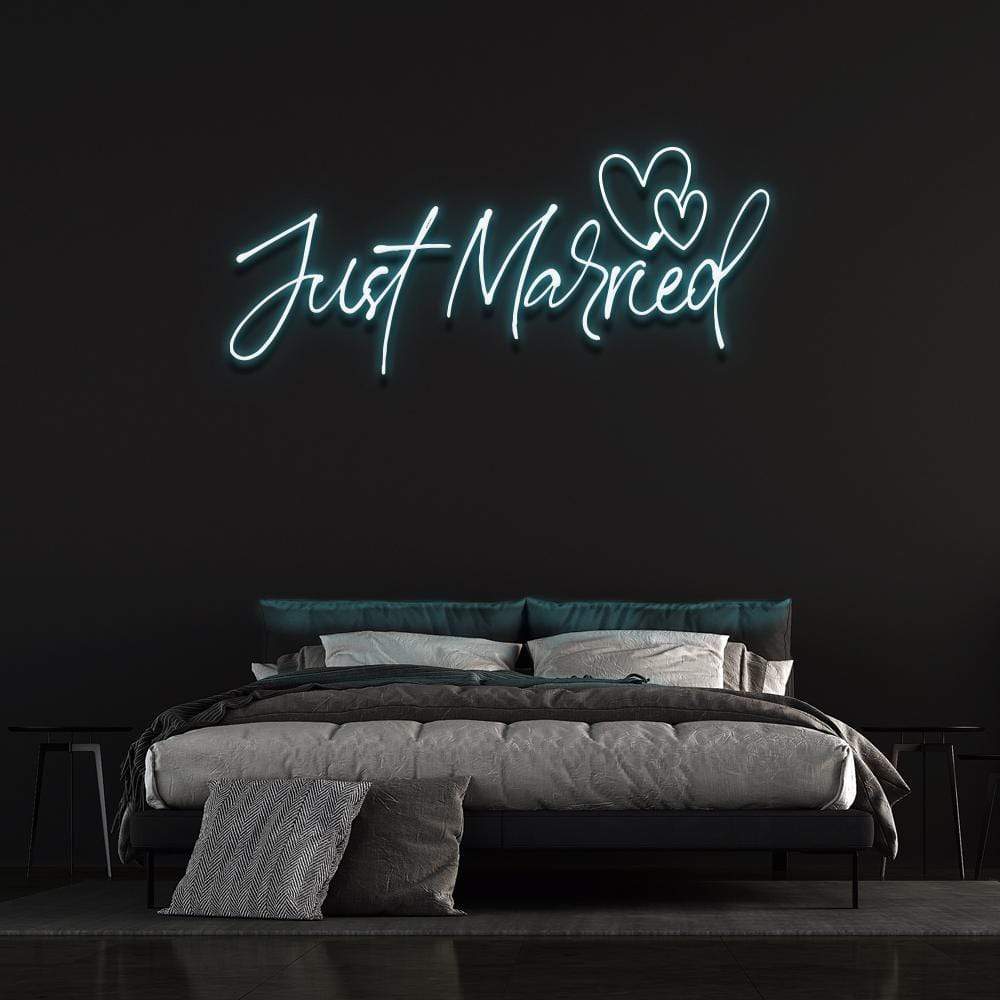 'Just Married' Neon Sign image 9