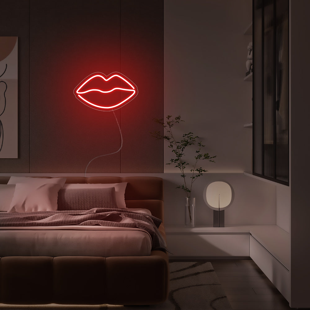 Mini Lips LED Neon Sign in Red