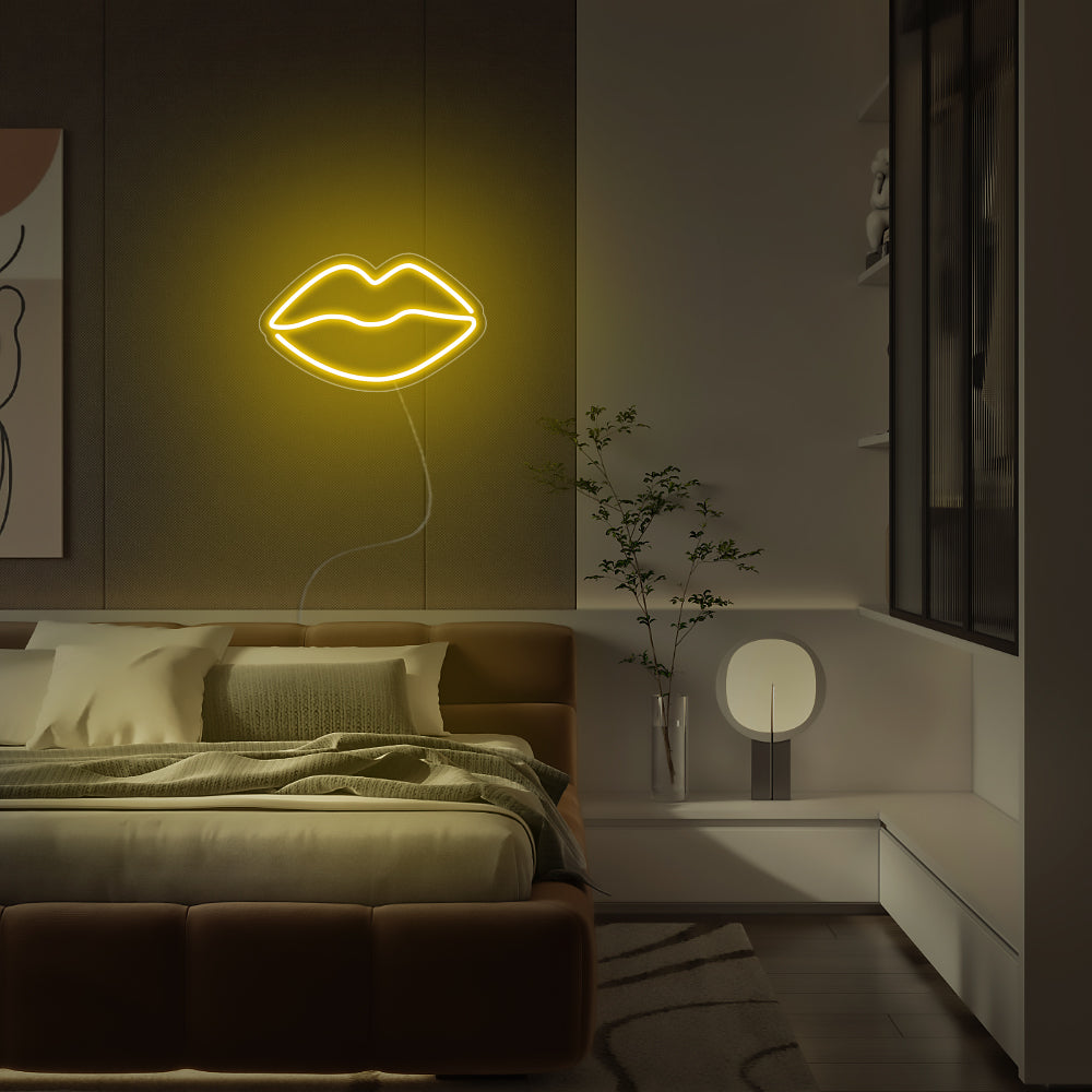 Mini Lips LED Neon Sign in Yellow