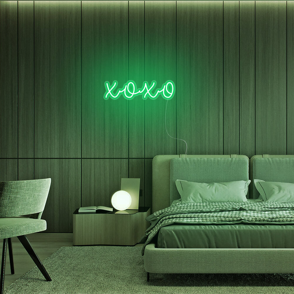 Mini XOXO LED Neon Sign in Green